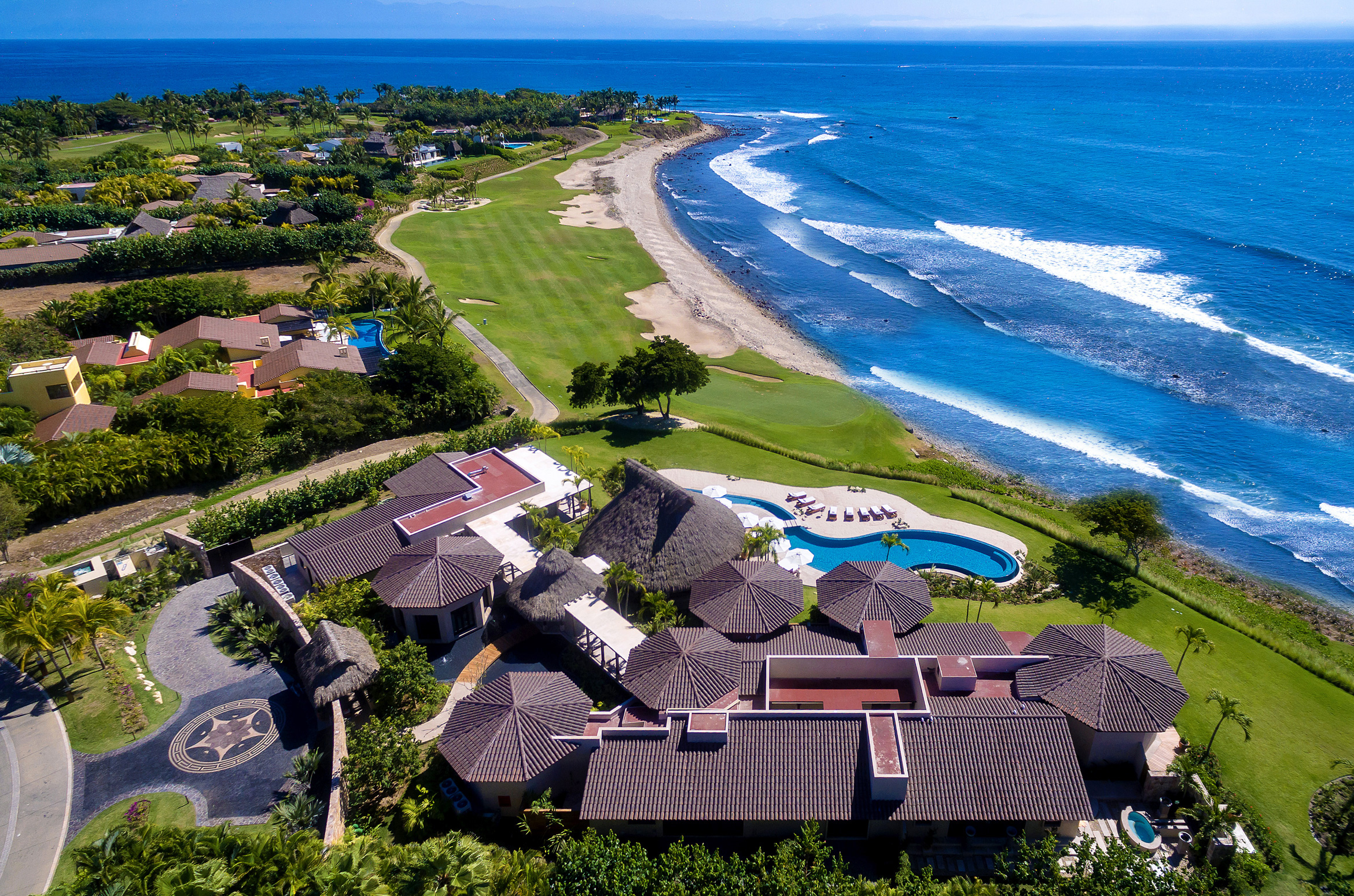 Why Top Luxury Travel Advisors Partner with Elite Luxury Homes