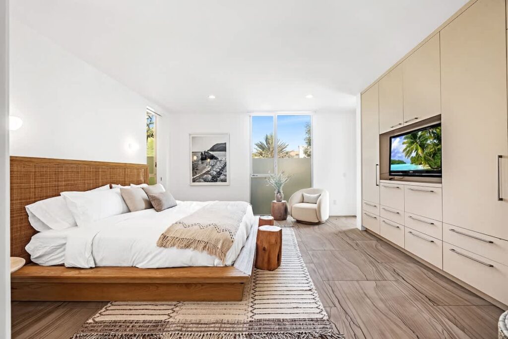 Malibu Harbour House Estate