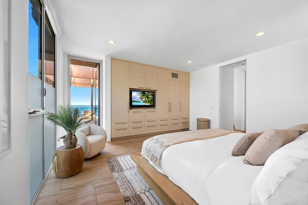 Malibu Harbour House Top Unit