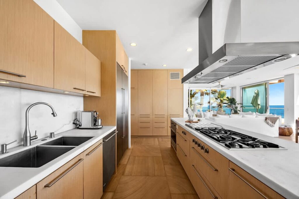 Malibu Harbour House Top Unit