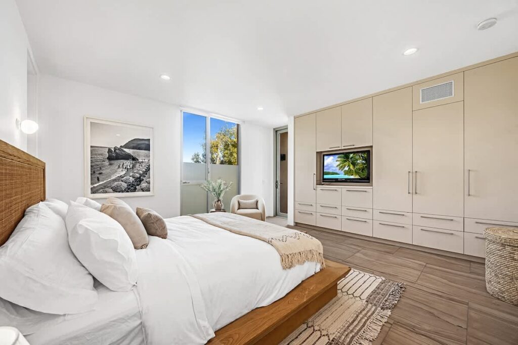 Malibu Harbour House Top Unit