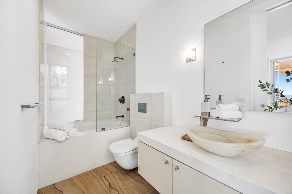 Malibu Harbour House Top Unit