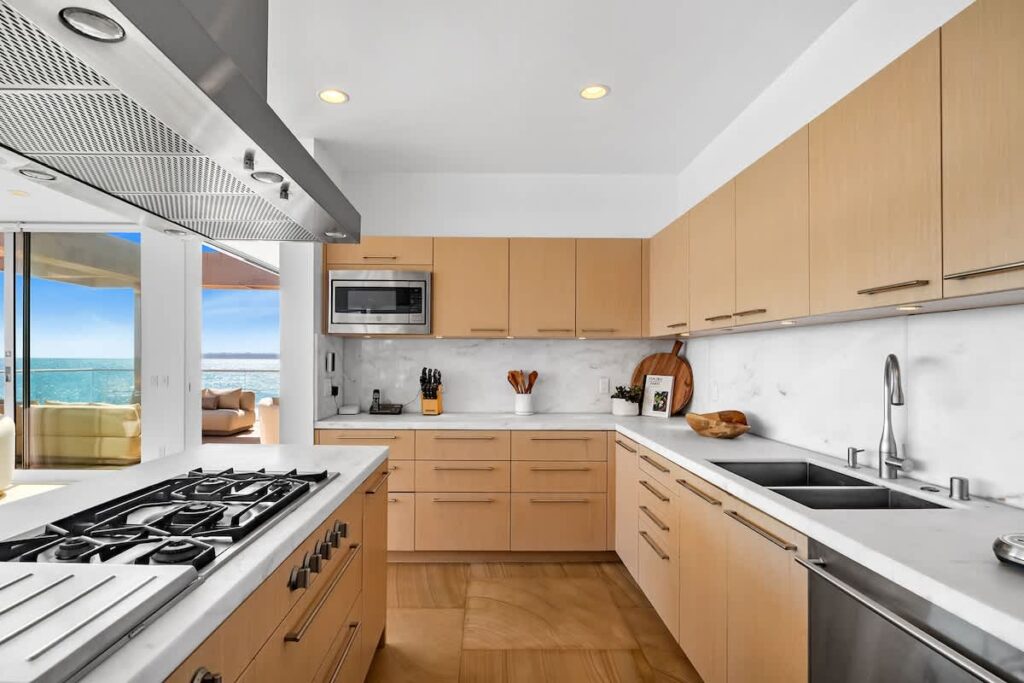 Malibu Harbour House Top Unit