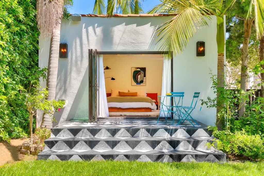 Melrose Oasis in West Hollywood