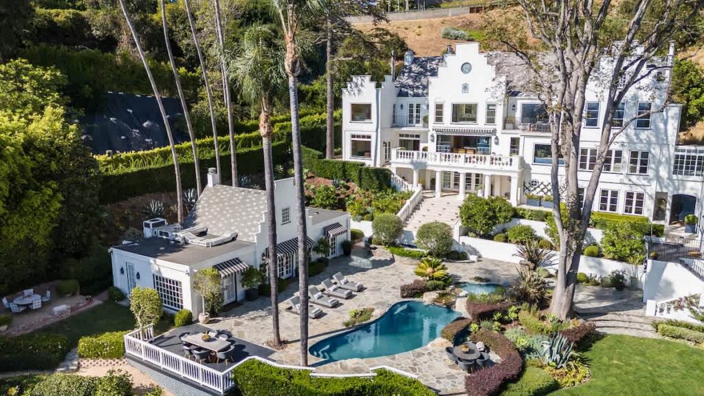 Elegant Estate Retreat Oasis