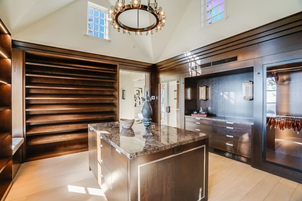 Elegant Estate Retreat Oasis