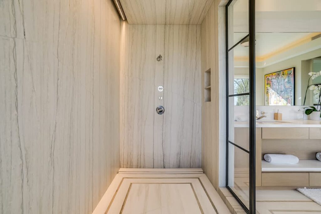 Elegant Estate Retreat Oasis