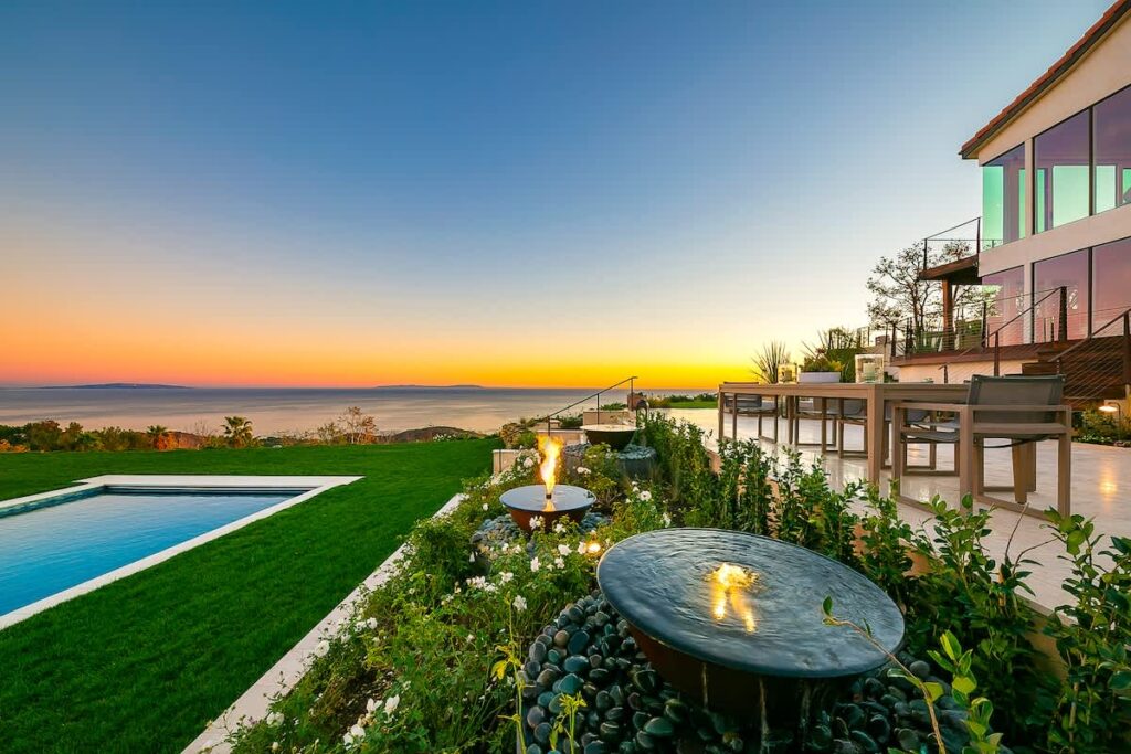 Malibu Villa 180 Degree Unobstructed Ocean Views