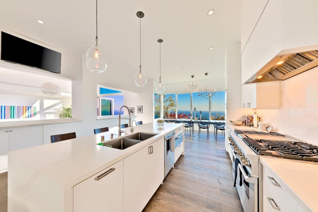 Malibu Villa 180 Degree Unobstructed Ocean Views