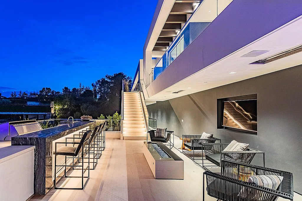 Bel Air Crest Estate