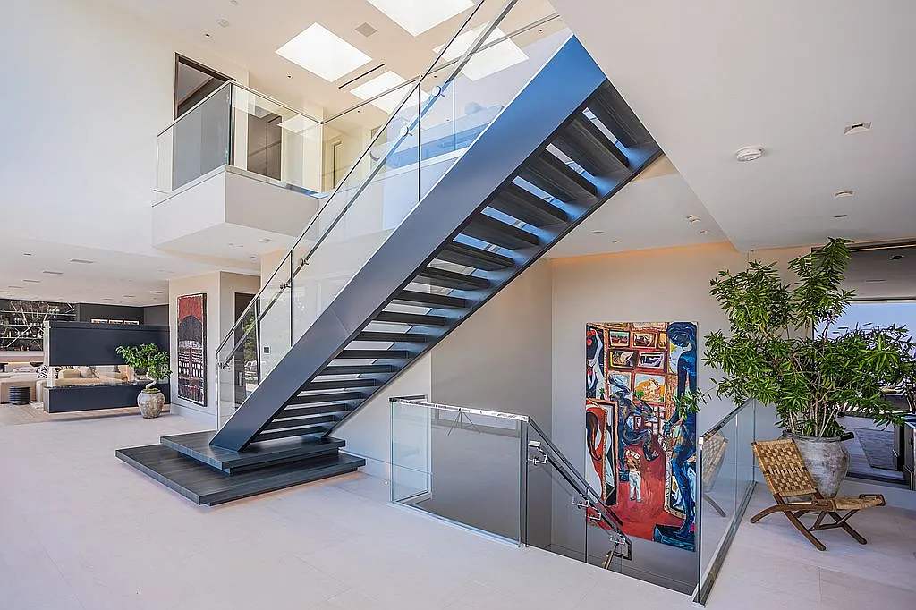 Bel Air Crest Estate