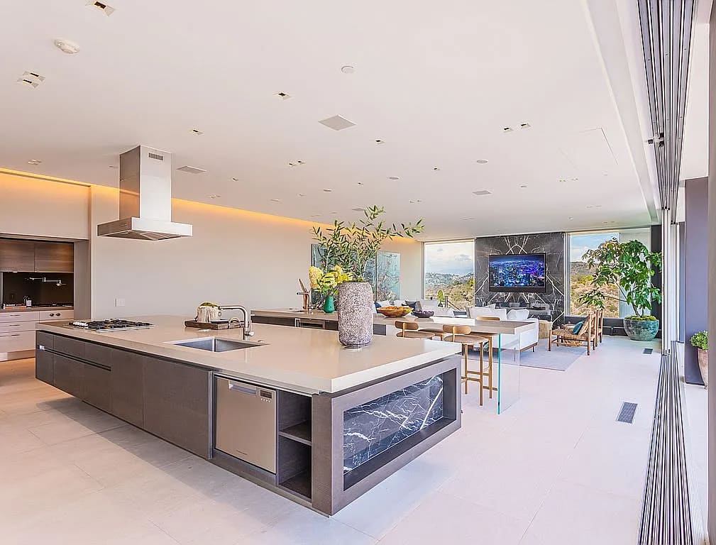 Bel Air Crest Estate