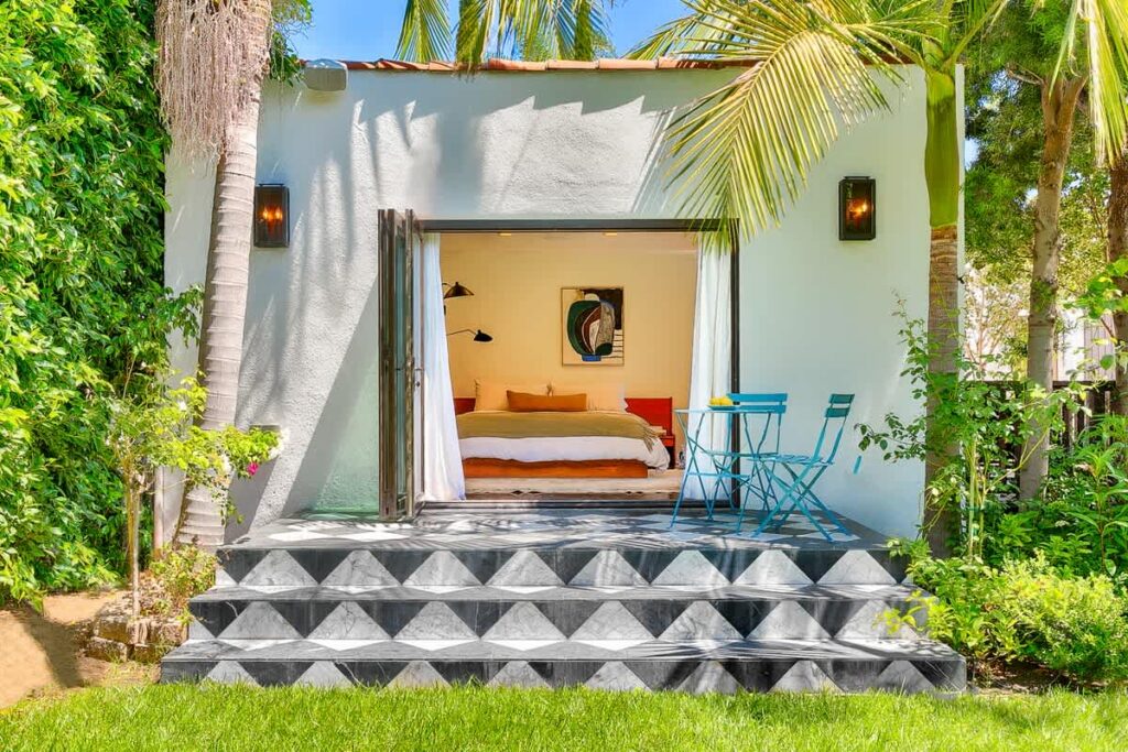 Melrose Oasis in West Hollywood