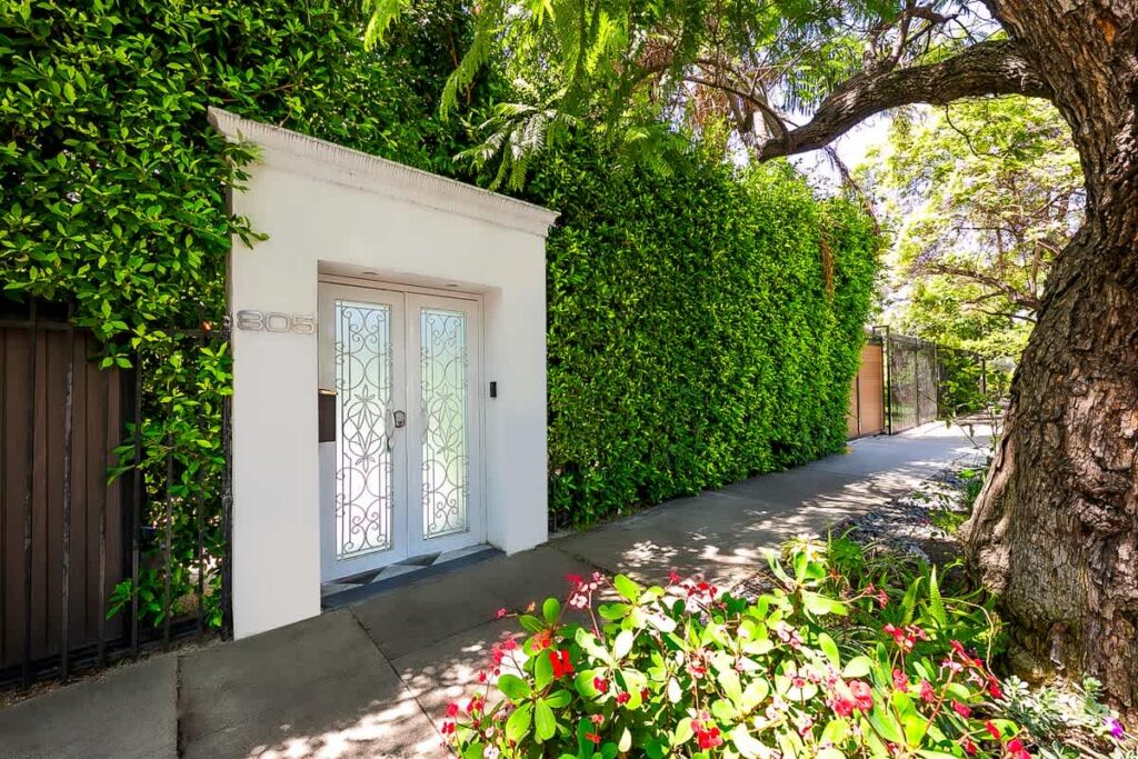 Melrose Oasis in West Hollywood