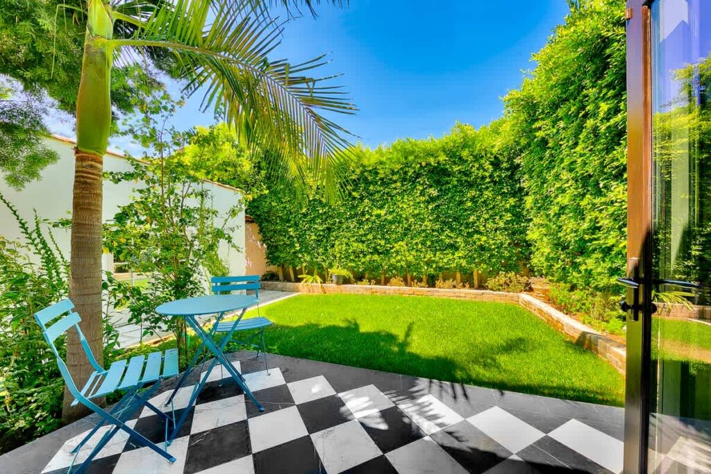 Melrose Oasis in West Hollywood